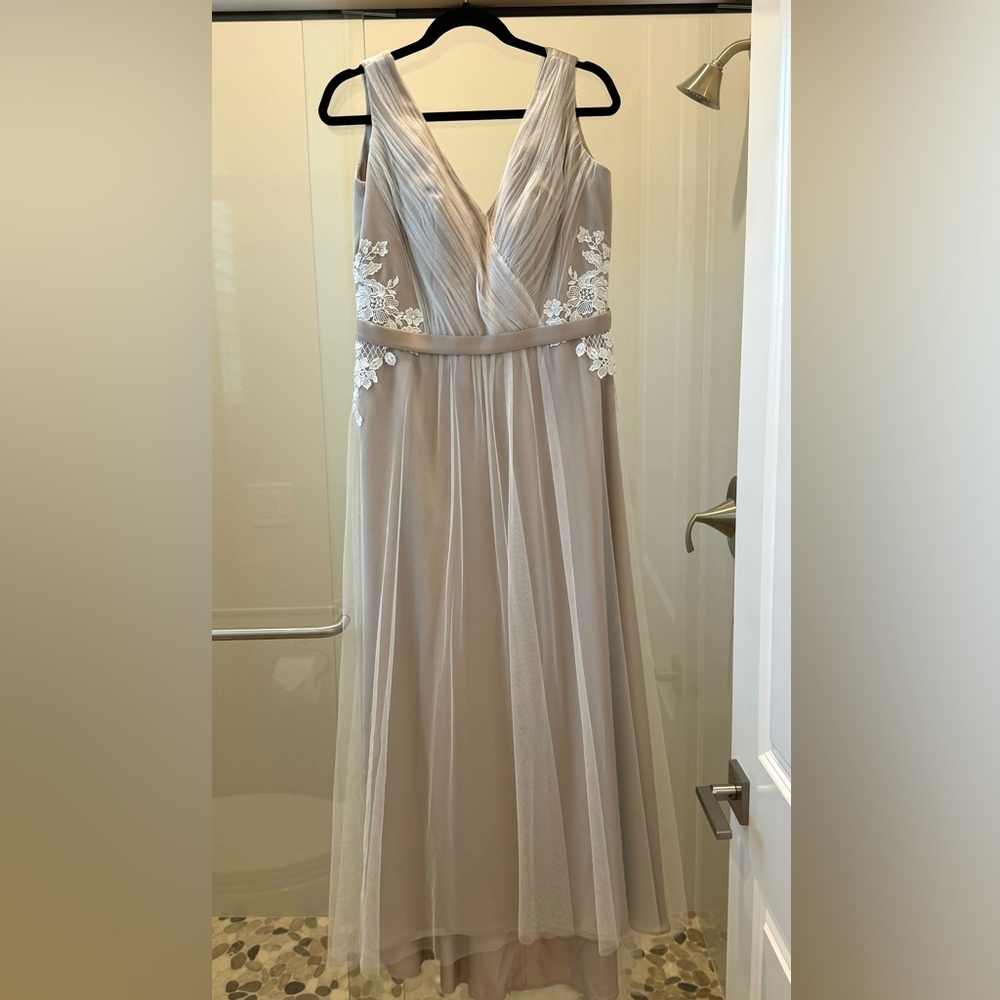 Kleinfeld Tan/White Lace Bridesmaid dress